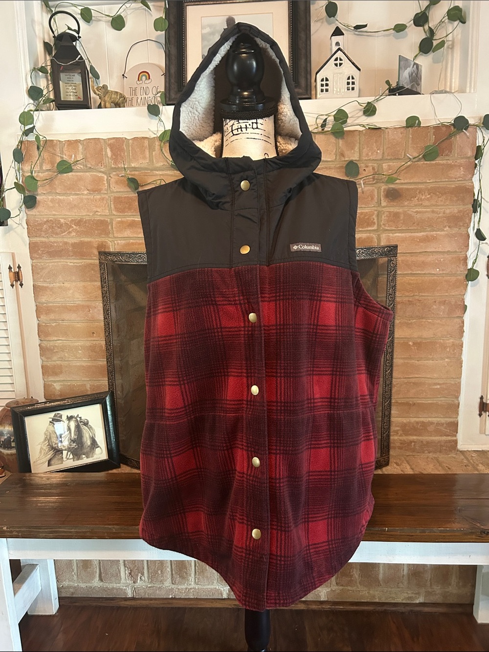 Columbia Womens Vest Buffalo Plaid Hooded Snap Fleece